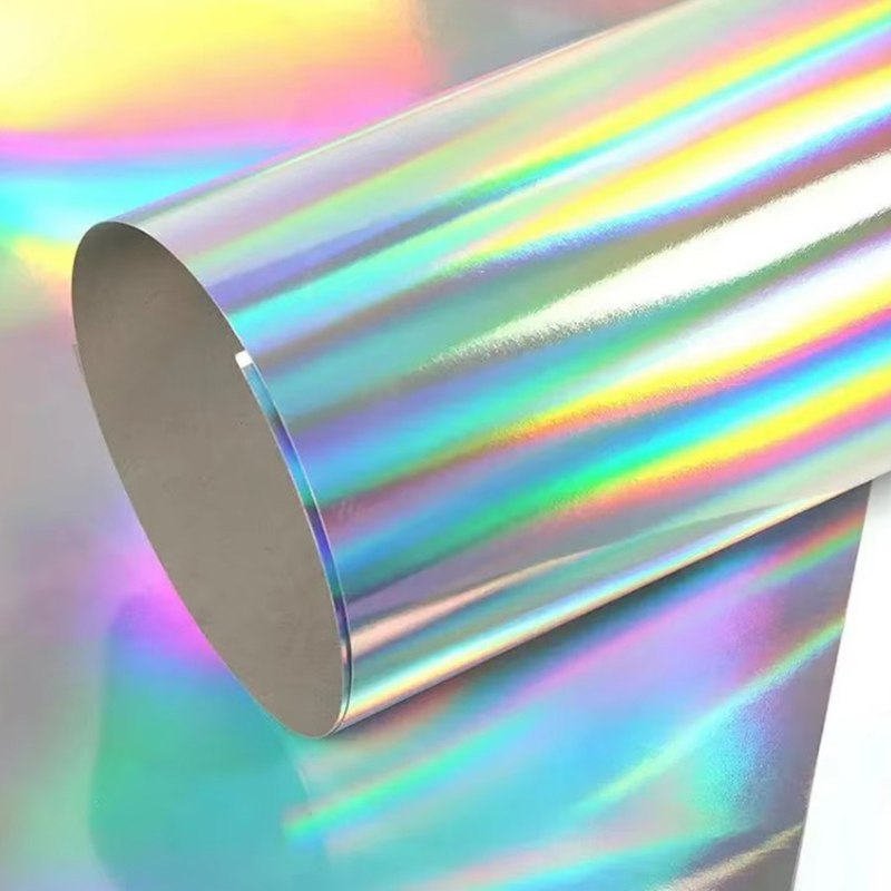 Kiinteä holografinen kartonki